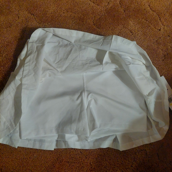 NWT FILA Woven Pleated Tennis Pickleball Skort Built-in Shorts White size Large - Picture 3 of 7